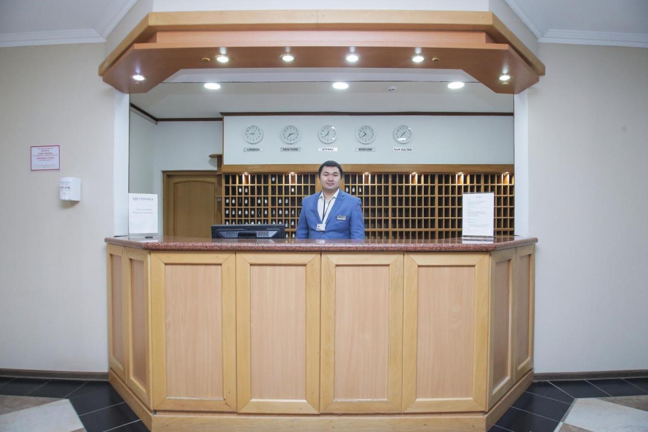 Chagala Atyrau Hotel ภายนอก รูปภาพ